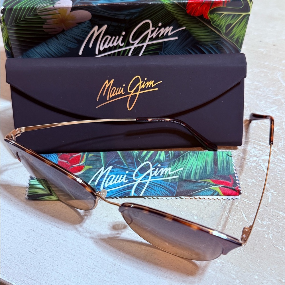 Maui Jim Olili cat eye. Polarized Sunglasses. - Picture 8 of 9